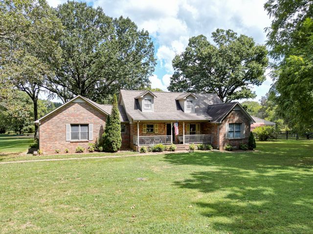 5010 John Lee Johnson Rd, Columbia, TN 38401