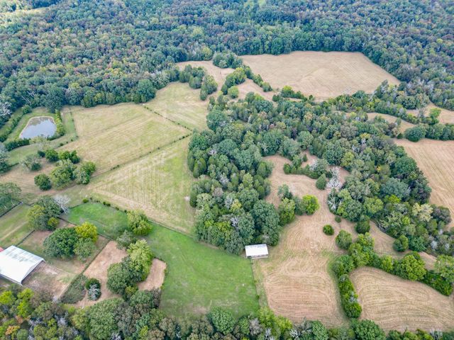 5010 John Lee Johnson Rd, Columbia, TN 38401