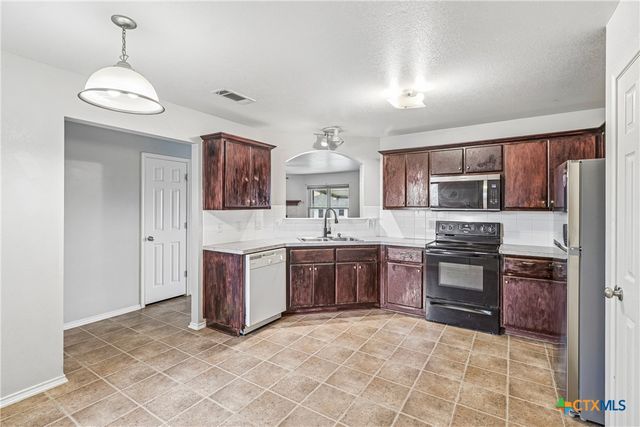 1309 Marlee Circle, Copperas Cove, TX 76522