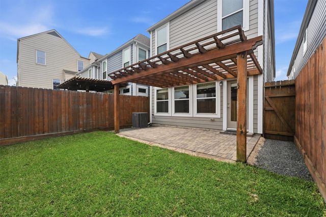 5326 Darling Street, Houston, TX 77007
