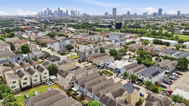 5326 Darling Street, Houston, TX 77007