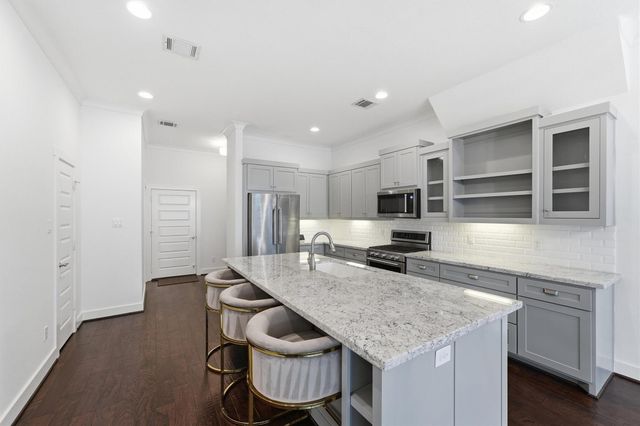 5326 Darling Street, Houston, TX 77007
