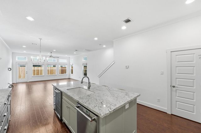 5326 Darling Street, Houston, TX 77007