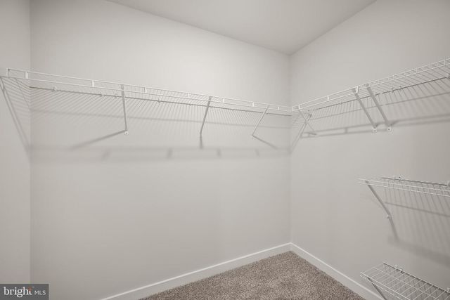 402 ECLIPSE ST, Charles Town, WV 25414