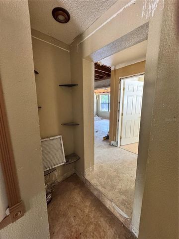 651 69TH AVENUE S, St Petersburg, FL 33705