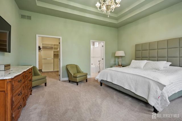 135 Diamond Spring Drive, Monroe, NJ 08831