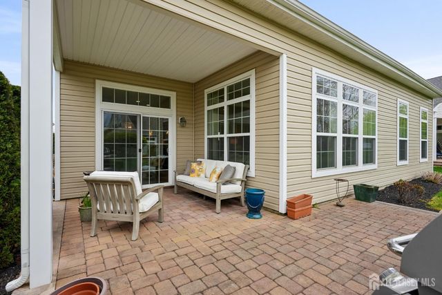 135 Diamond Spring Drive, Monroe, NJ 08831