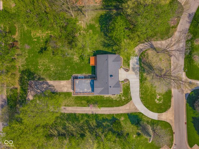 3532 Shoshonee Drive, Columbus, IN 47203