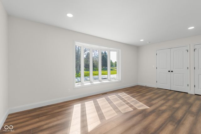 3532 Shoshonee Drive, Columbus, IN 47203