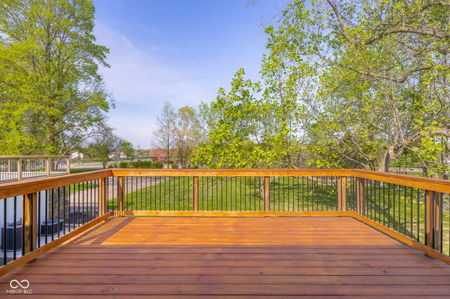 3532 Shoshonee Drive, Columbus, IN 47203