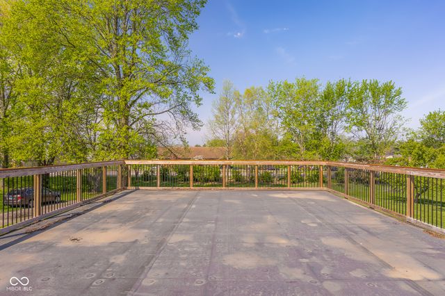 3532 Shoshonee Drive, Columbus, IN 47203