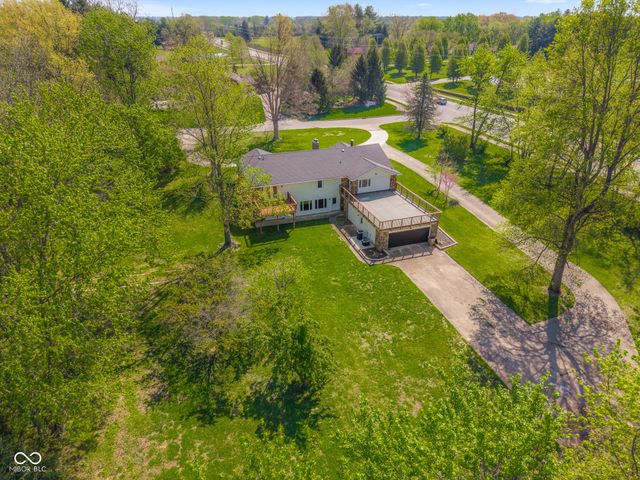 3532 Shoshonee Drive, Columbus, IN 47203