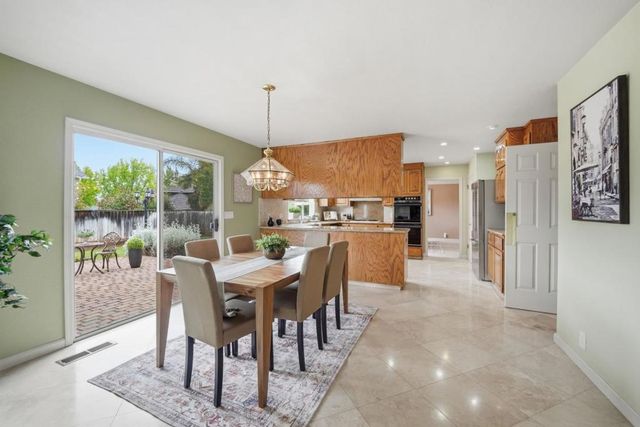 15670 Via Castana, Morgan Hill, CA 95037