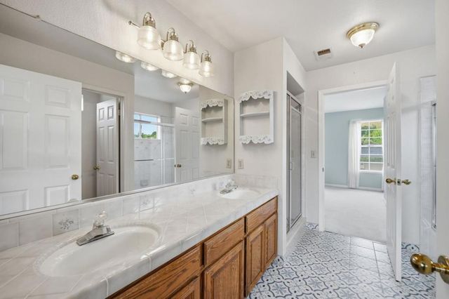 15670 Via Castana, Morgan Hill, CA 95037