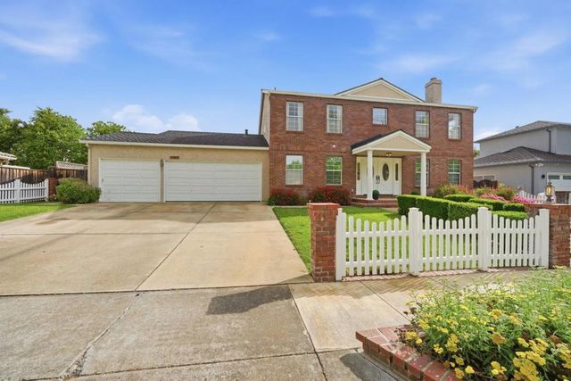 15670 Via Castana, Morgan Hill, CA 95037