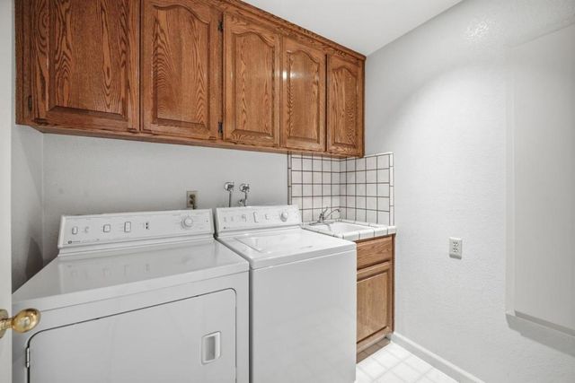 15670 Via Castana, Morgan Hill, CA 95037