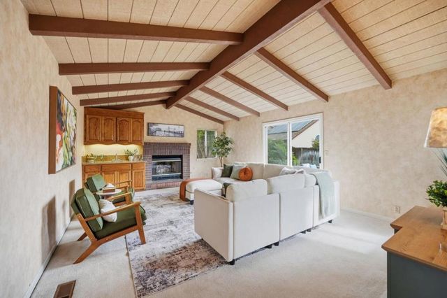 15670 Via Castana, Morgan Hill, CA 95037
