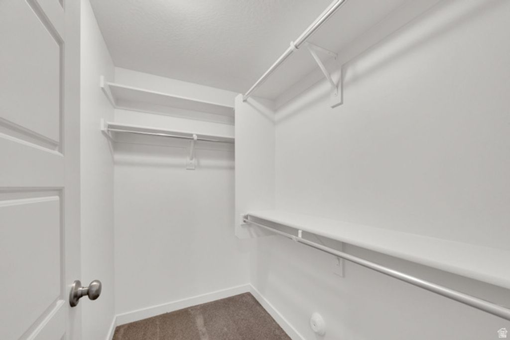 Image 17 of property listing at 6120 N SHEPS RIDGE RD, Eagle Mountain, UT 84005