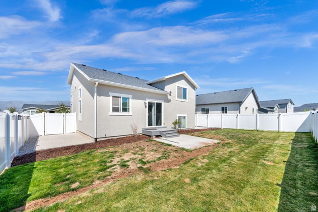 Image 41 of property listing at 6120 N SHEPS RIDGE RD, Eagle Mountain, UT 84005