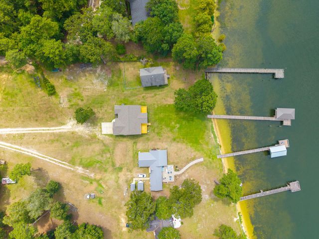 1083 Copperhead Road, Manning, SC 29102