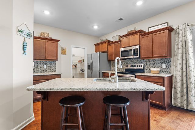 1083 Copperhead Road, Manning, SC 29102