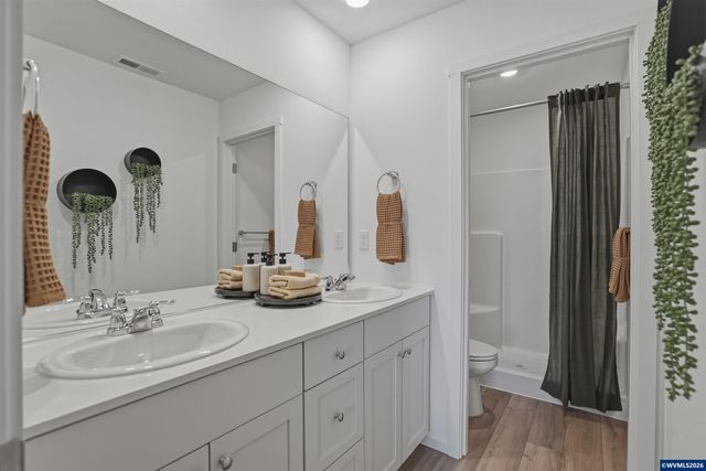 1327 Nolan Av SE, Albany, OR 97322