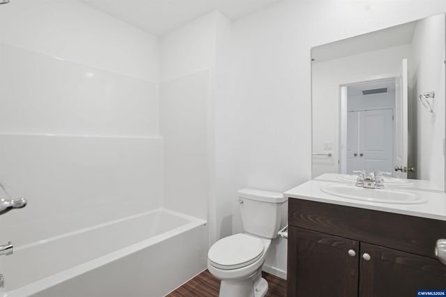 1327 Nolan Av SE, Albany, OR 97322