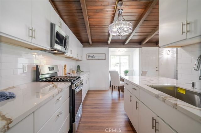 8008 Aura Avenue, Reseda, CA 91335