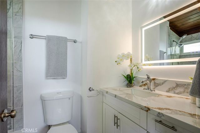 8008 Aura Avenue, Reseda, CA 91335