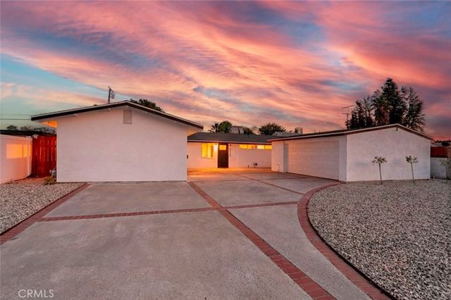 8008 Aura Avenue, Reseda, CA 91335