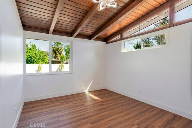 8008 Aura Avenue, Reseda, CA 91335