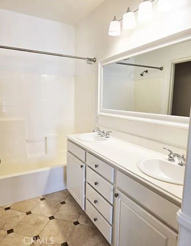 32 Vellisimo Drive, Aliso Viejo, CA 92656
