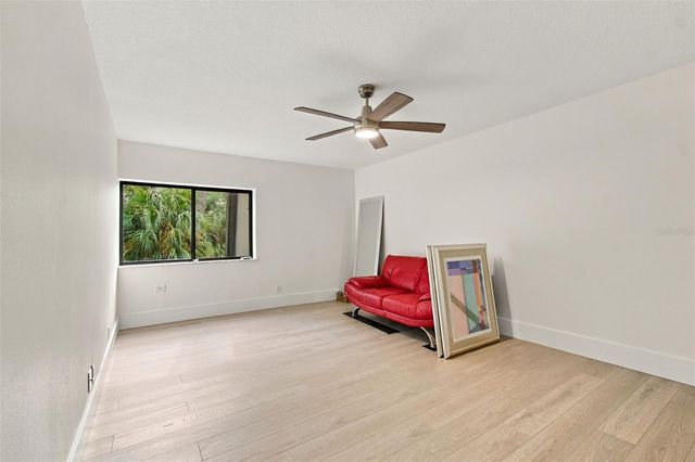 36750 US HIGHWAY 19 N 19201, Palm Harbor, FL 34684