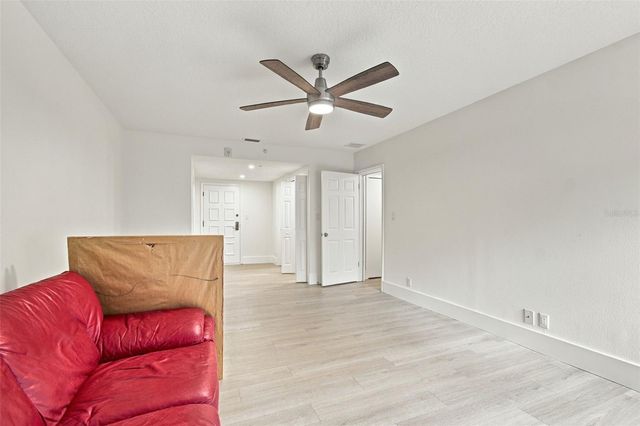 36750 US HIGHWAY 19 N 19201, Palm Harbor, FL 34684