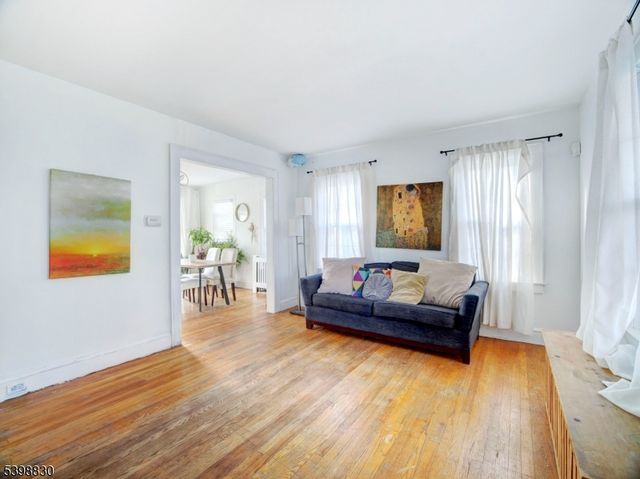 723 Kingston Ave, Kenilworth Boro, NJ 07033