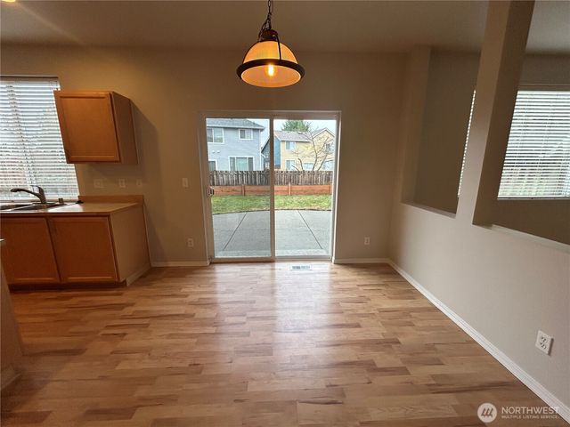 24528 SE 275th Street, Maple Valley, WA 98038