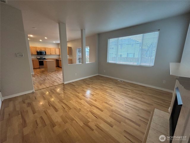 24528 SE 275th Street, Maple Valley, WA 98038