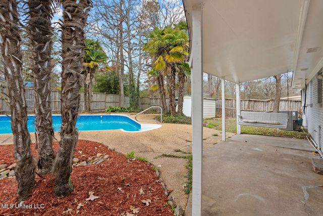 443 Tina Lane, Pearl, MS 39208