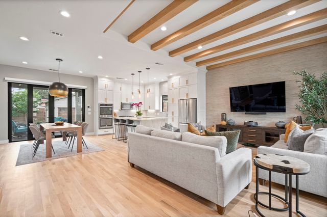 6802 Vada Drive, Dallas, TX 75214