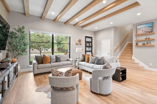 6802 Vada Drive, Dallas, TX 75214