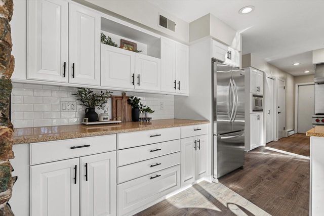 5340 Wind Point ROAD, Wind Point, WI 53402