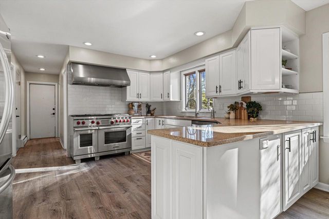 5340 Wind Point ROAD, Wind Point, WI 53402