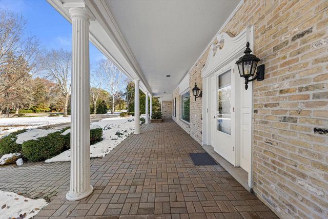 5340 Wind Point ROAD, Wind Point, WI 53402