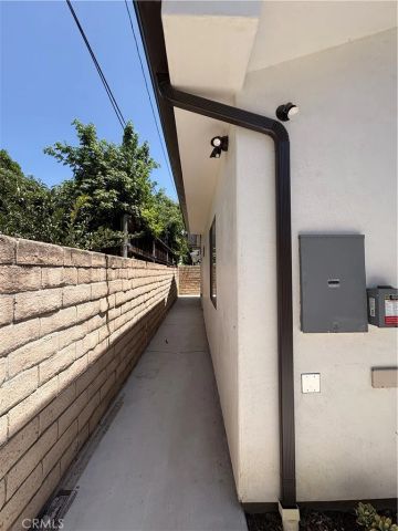 7128 McLennan Ave, Lake Balboa, CA 91406