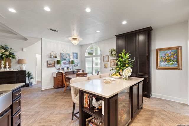 626 EVERGREEN LN, New Braunfels, TX 78130