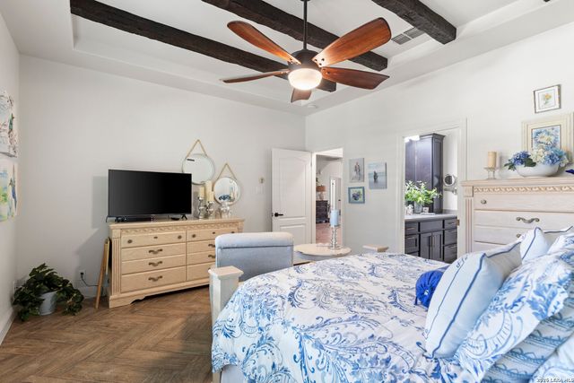 626 EVERGREEN LN, New Braunfels, TX 78130