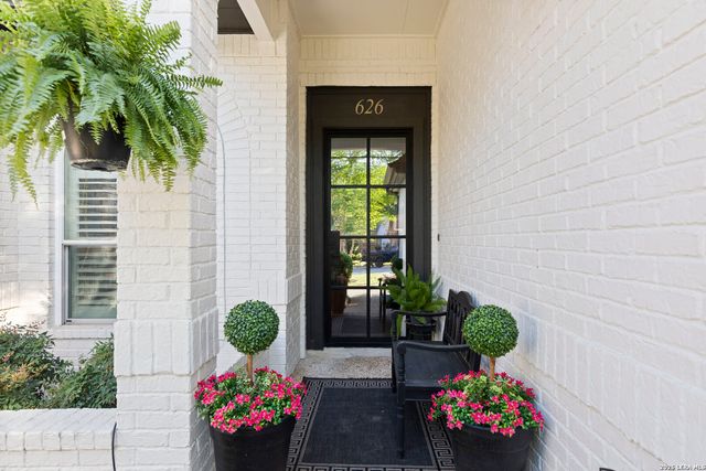 626 EVERGREEN LN, New Braunfels, TX 78130