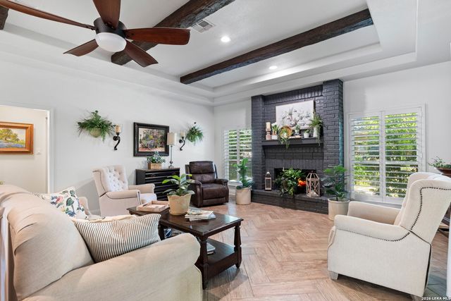 626 EVERGREEN LN, New Braunfels, TX 78130