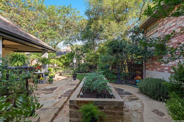 626 EVERGREEN LN, New Braunfels, TX 78130