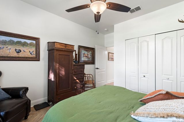 626 EVERGREEN LN, New Braunfels, TX 78130